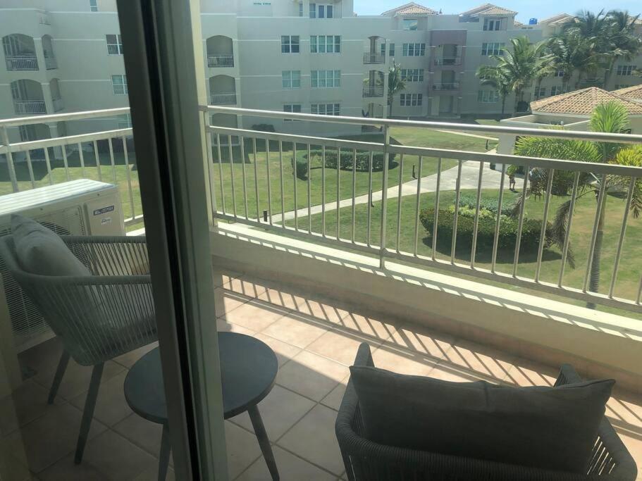 Haudimar Ph Beachfront Apt 4Br/3Bath Isabela Esterno foto