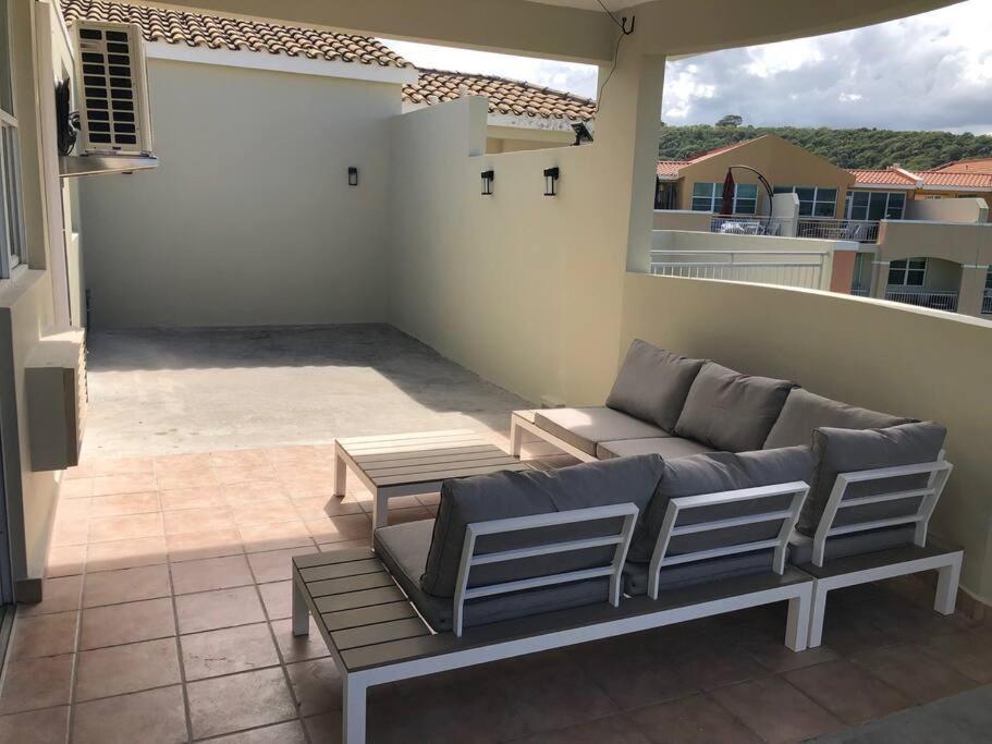 Haudimar Ph Beachfront Apt 4Br/3Bath Isabela Esterno foto